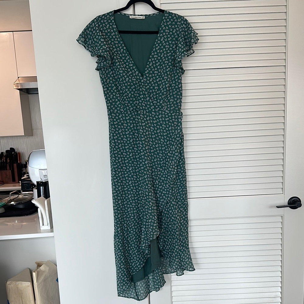 Abercrombie&Fitch Angel Sleeve Front Wrap Dress